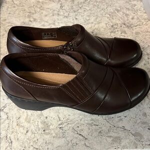 Clarks Brown Leather Flats with Slip-On Design
